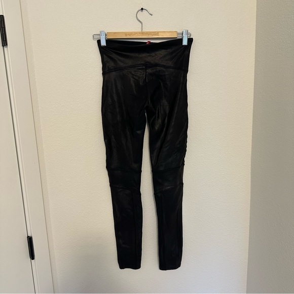 Spanx Faux Leather Moto Leggings Black Size Medium Women’s Ankle Fit - Picture 7 of 9